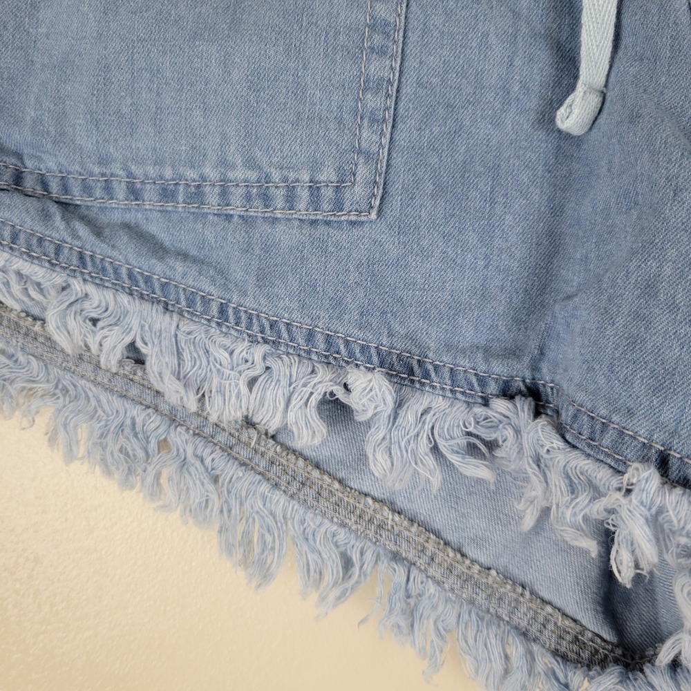Womens Light Wash Denim Shorts Frayed Raw Hem Elastic Waist Drawstring Size M - Picture 4 of 9